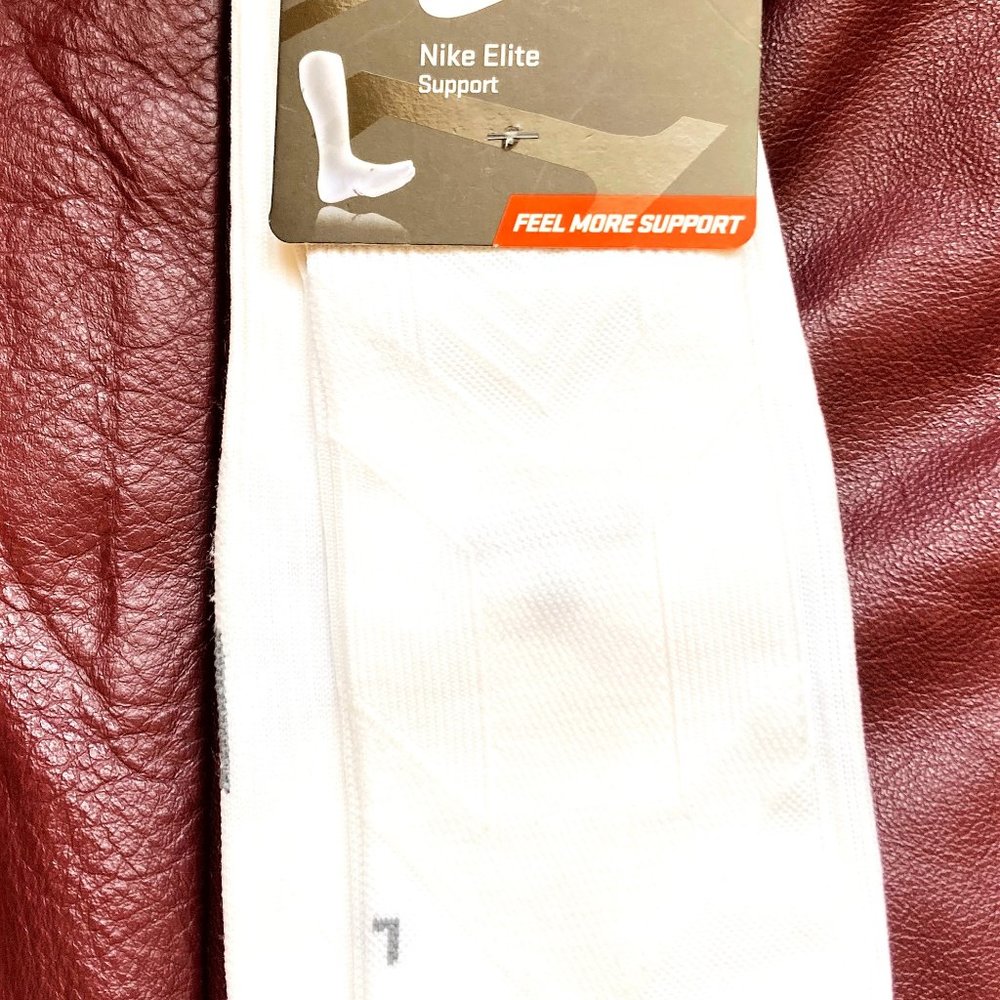 NWT athletic socks Nike running Elite support over calf Men M Women L SX4543